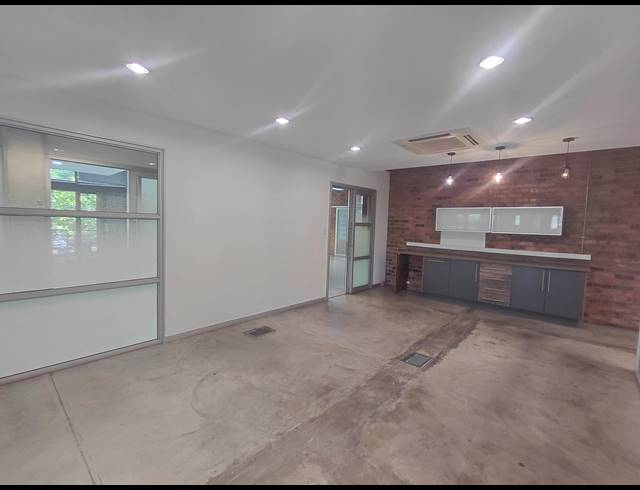 440M² OFFICE TO LET IN BRYANSTON